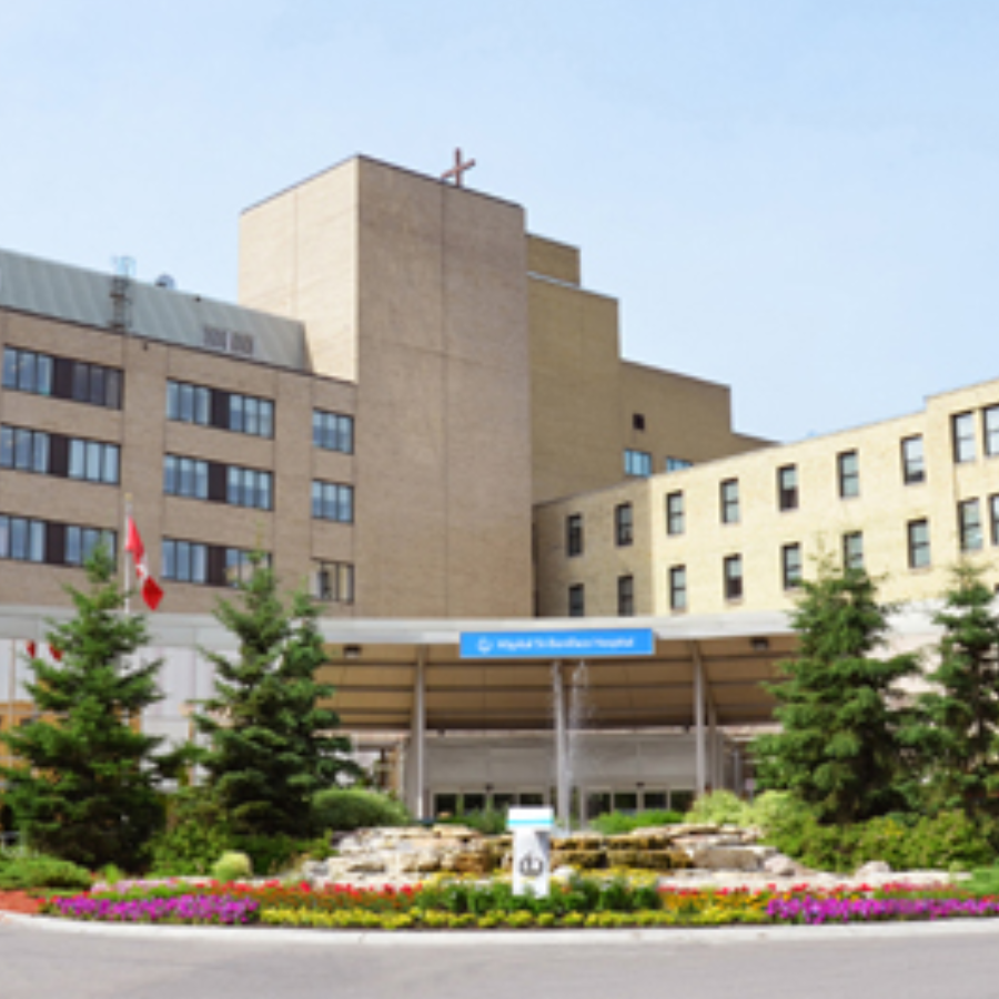 Image of St Boniface Hospital Front Entrance (c) CancerCare Manitoba